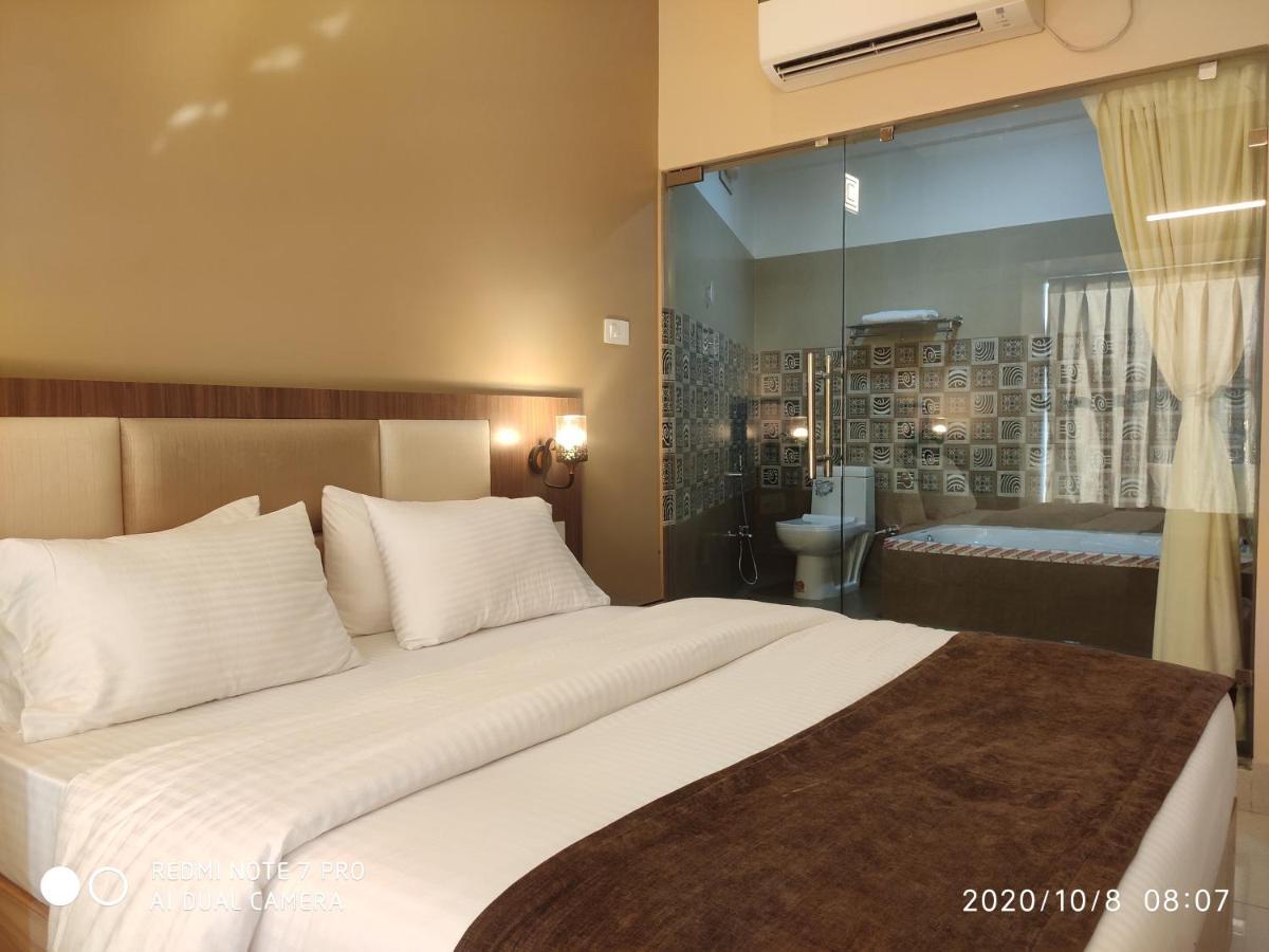 Hotel The Pearl Puri Exterior foto